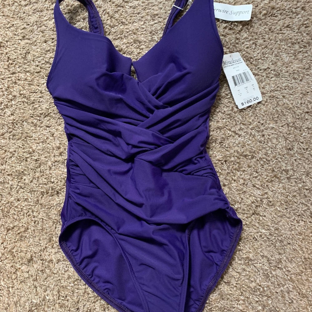 Miraclesuit Size 10 with tags